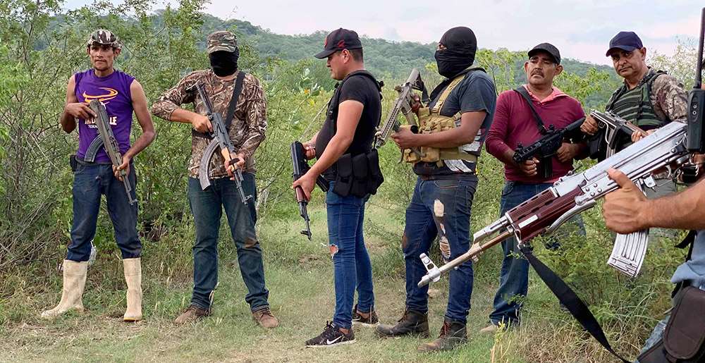 armed residents of Seguridad-Michacán, Mexico