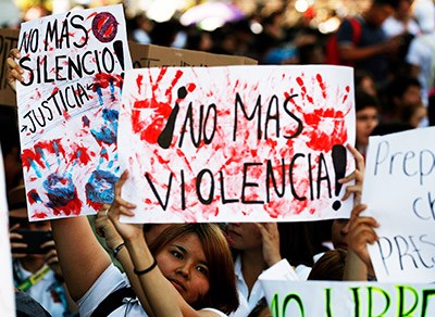mexican citizen protesting violence